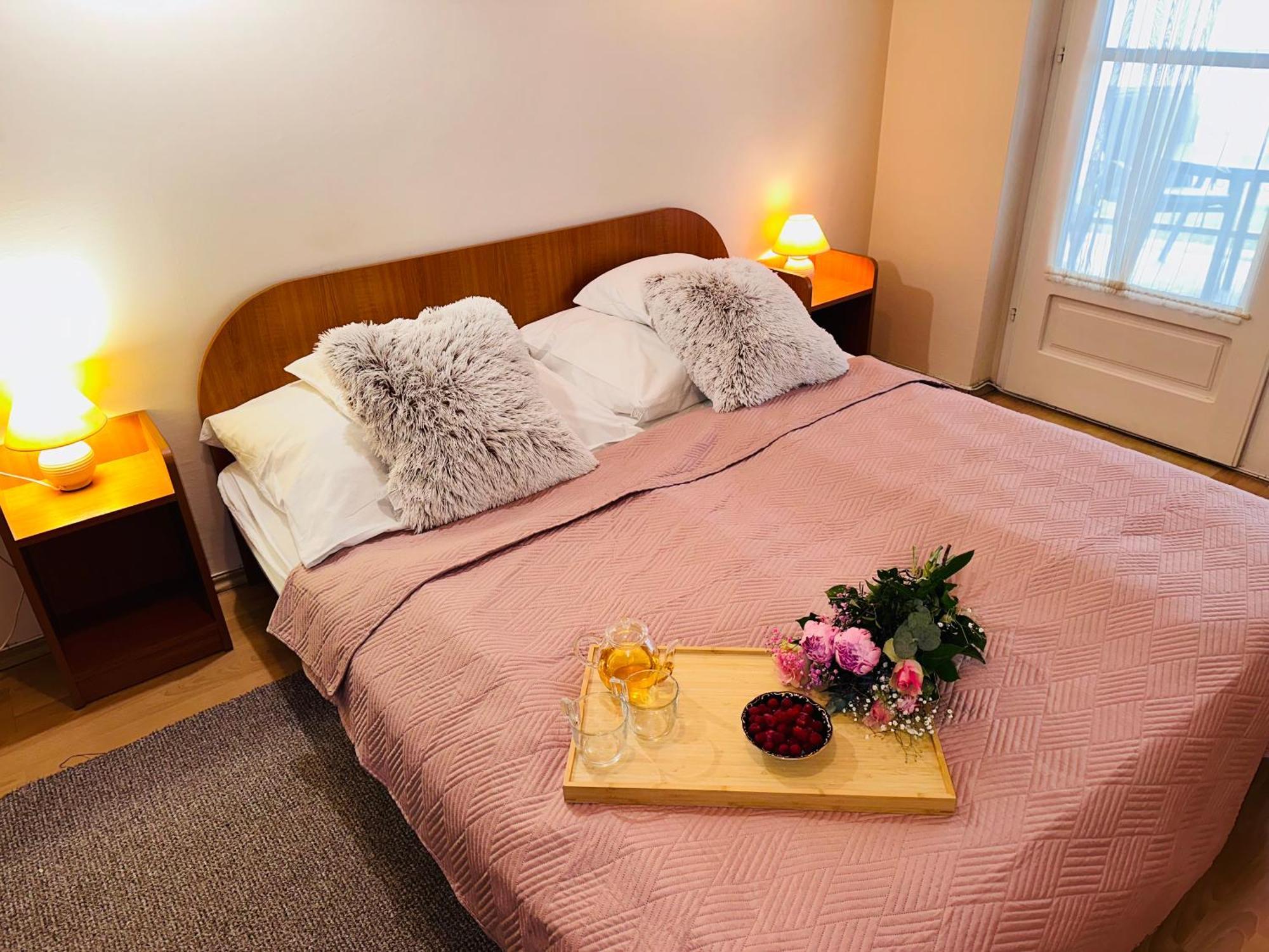 Cozy Garden Apartman Leilighet Gyula Eksteriør bilde